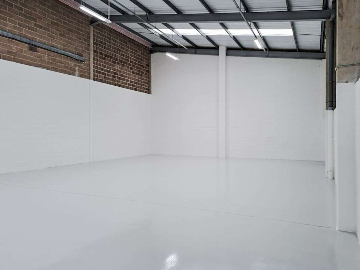 Industrial Unit in Poole - photo 2