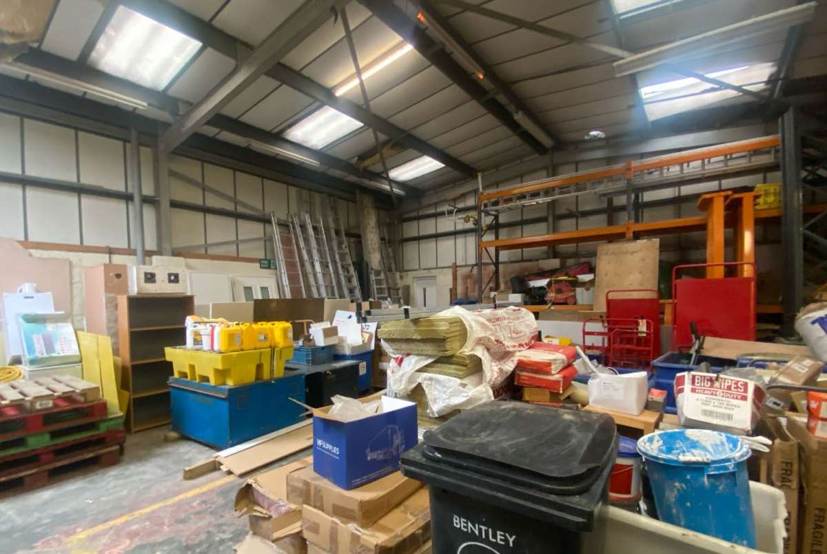 Industrial Unit in Southampton - photo 2