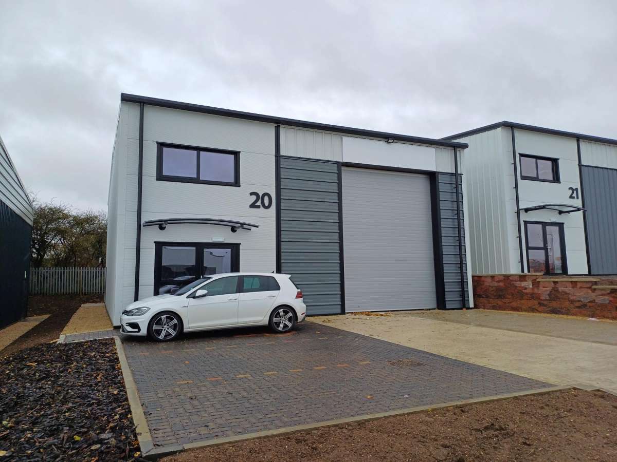 Industrial Unit in Peterborough - photo 3