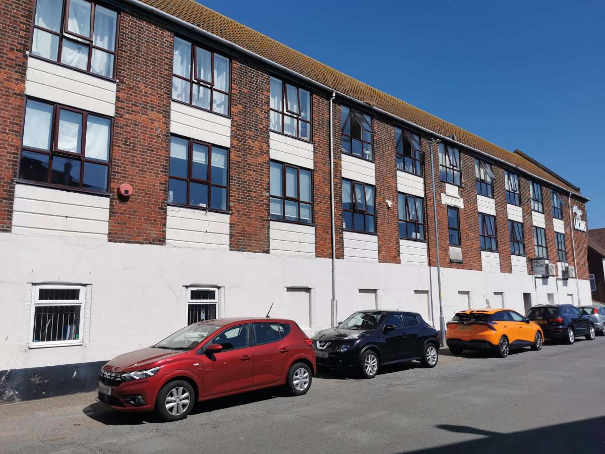 Industrial Unit in Great Yarmouth - photo 3