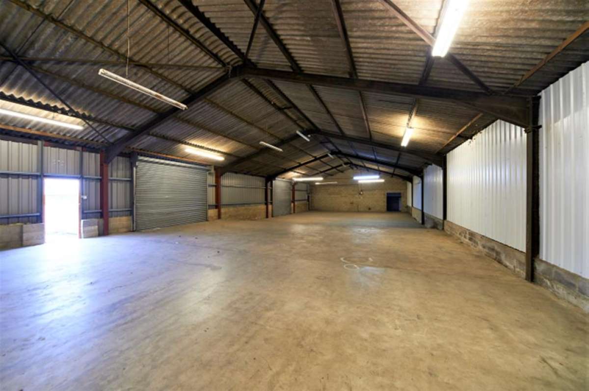 Industrial Unit in Westbury - photo 3
