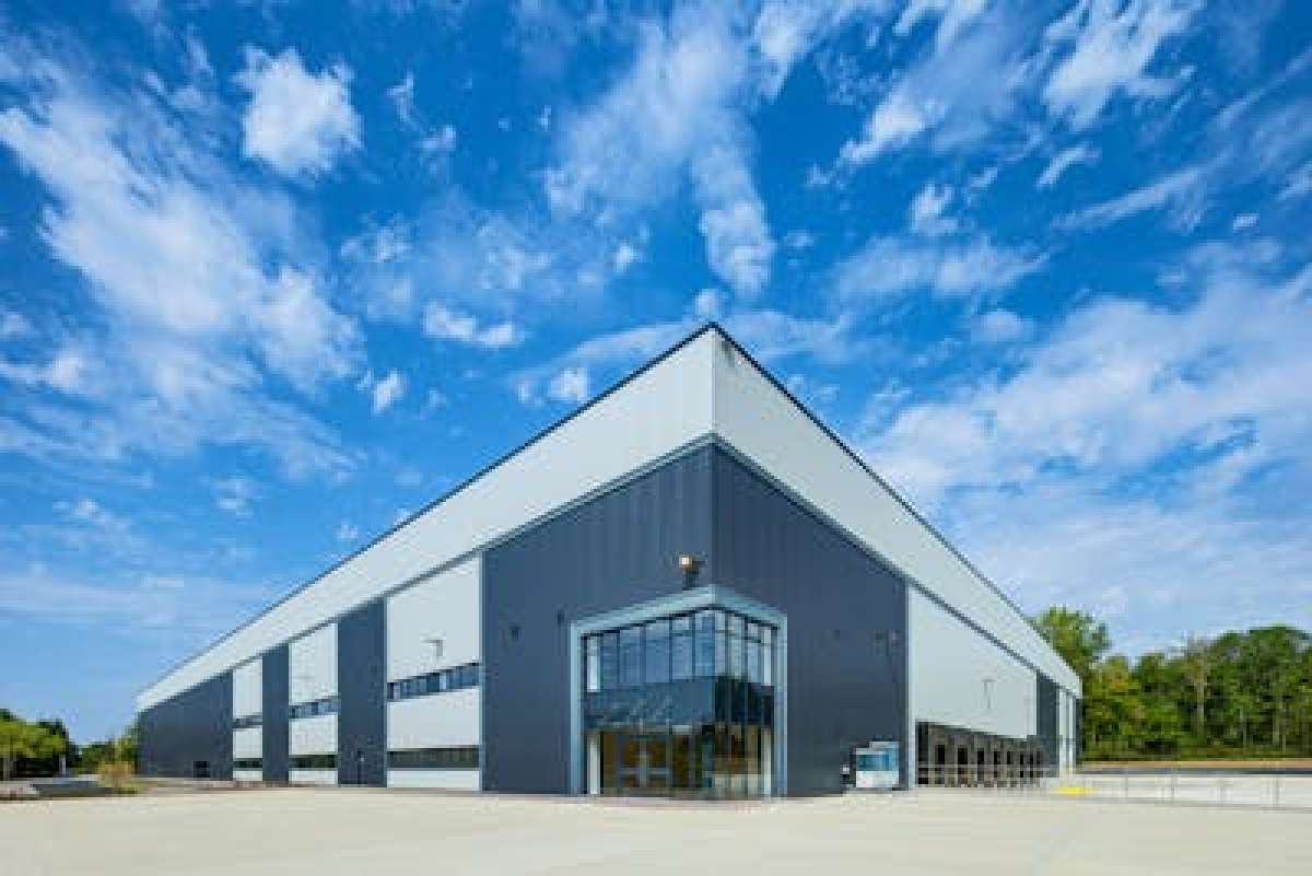 Industrial Unit in Corby - photo 3