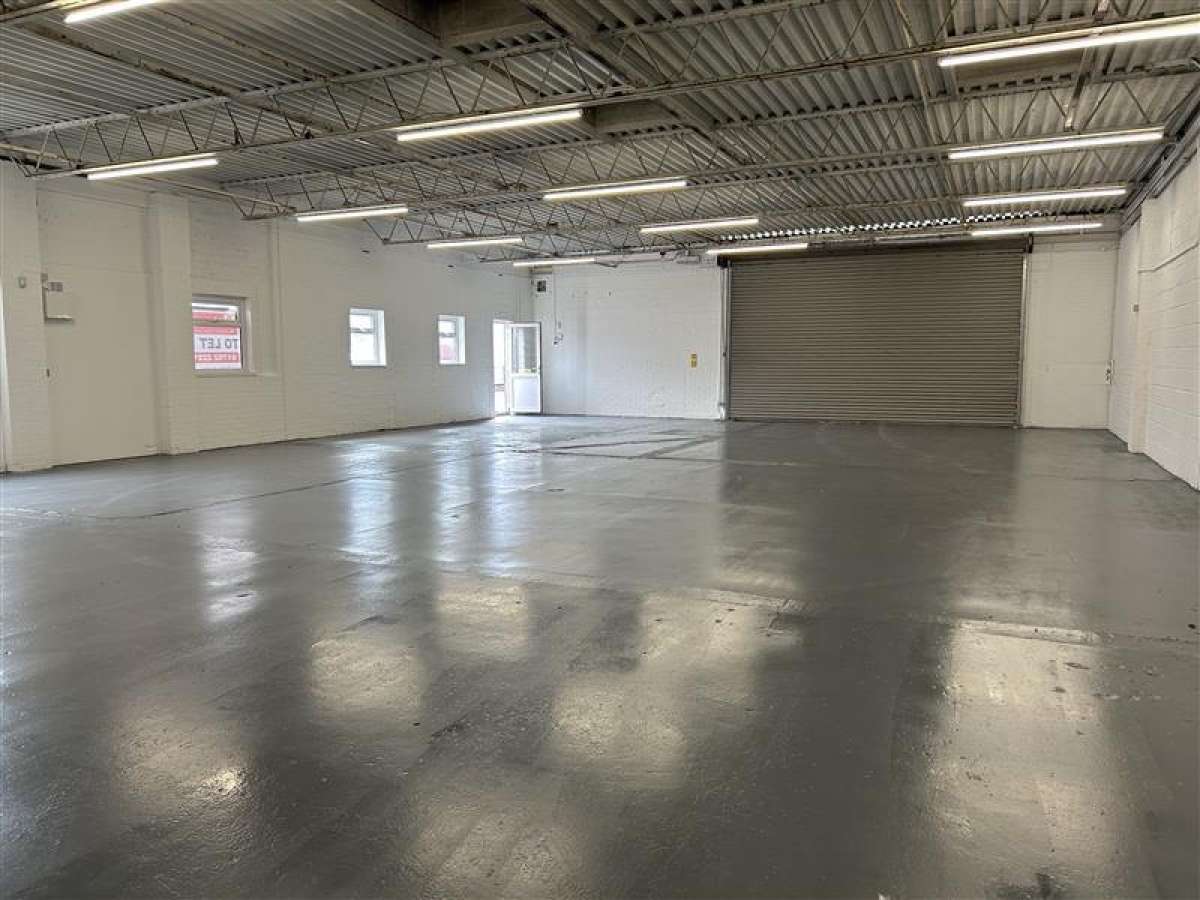 Industrial Unit in Plymouth - photo 3