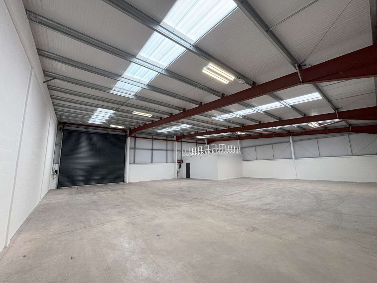 Industrial Unit in Aberdeen - photo 2
