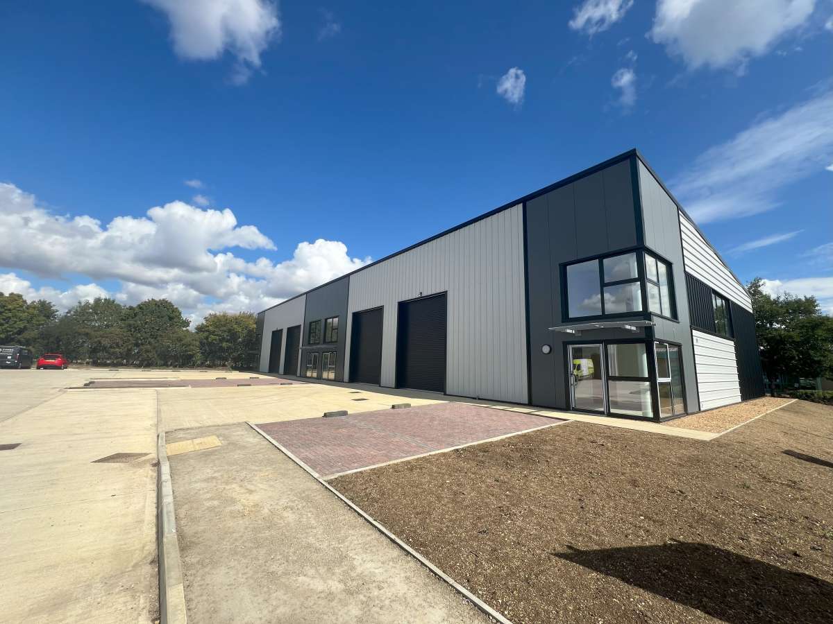 Industrial Unit in St Ives (Cambs) - photo 3