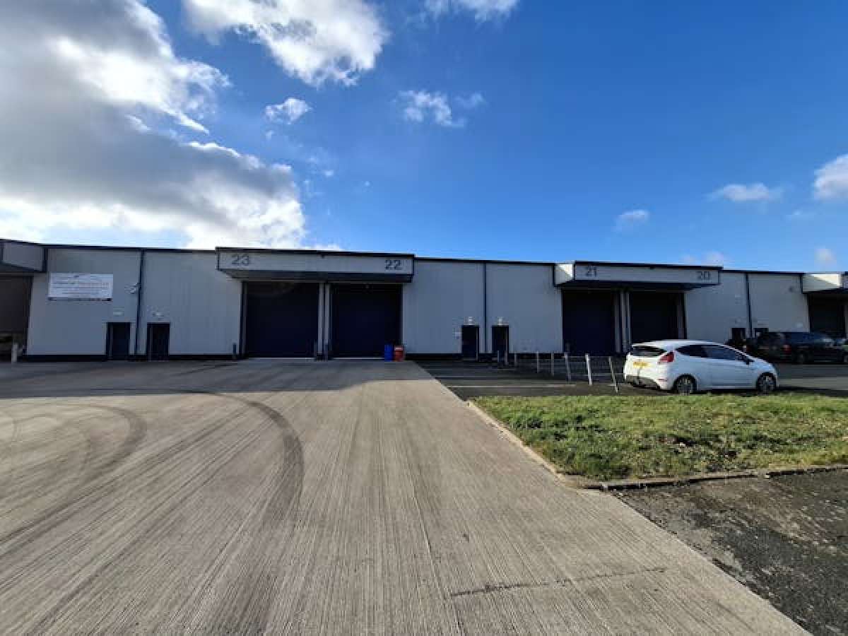 Industrial Unit in Pershore - photo 2