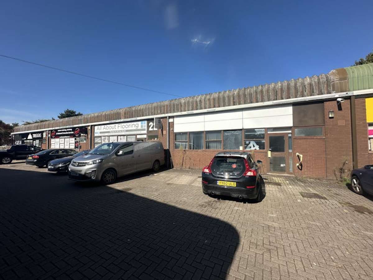 Industrial Unit in Bordon - photo 4