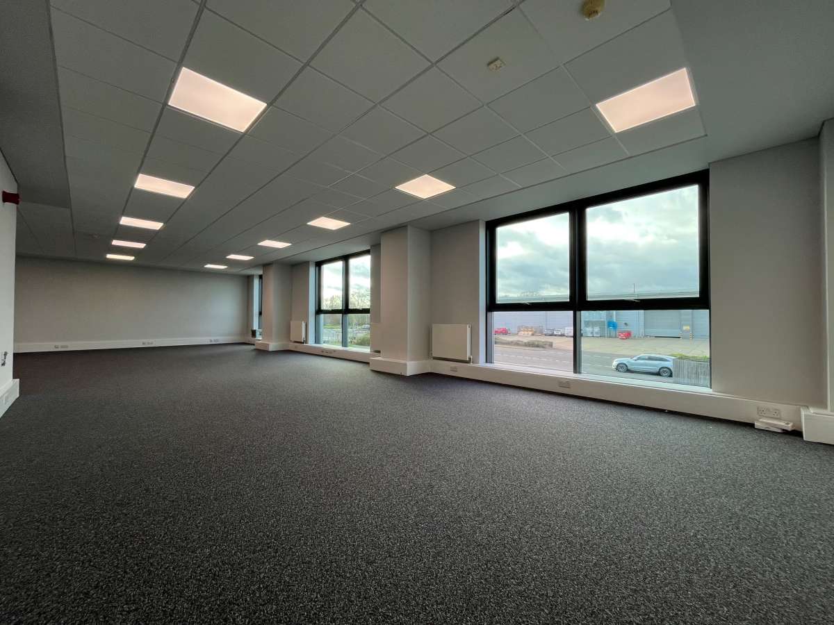 Industrial Unit in Colchester - photo 3