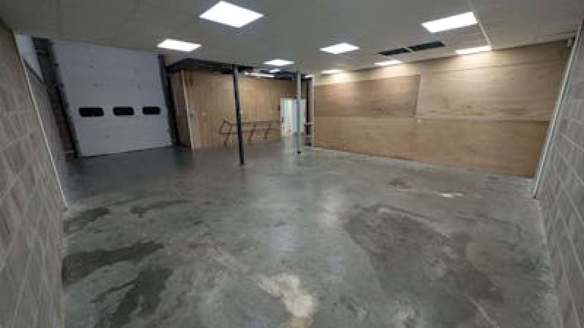 Industrial Unit in Southampton - photo 4