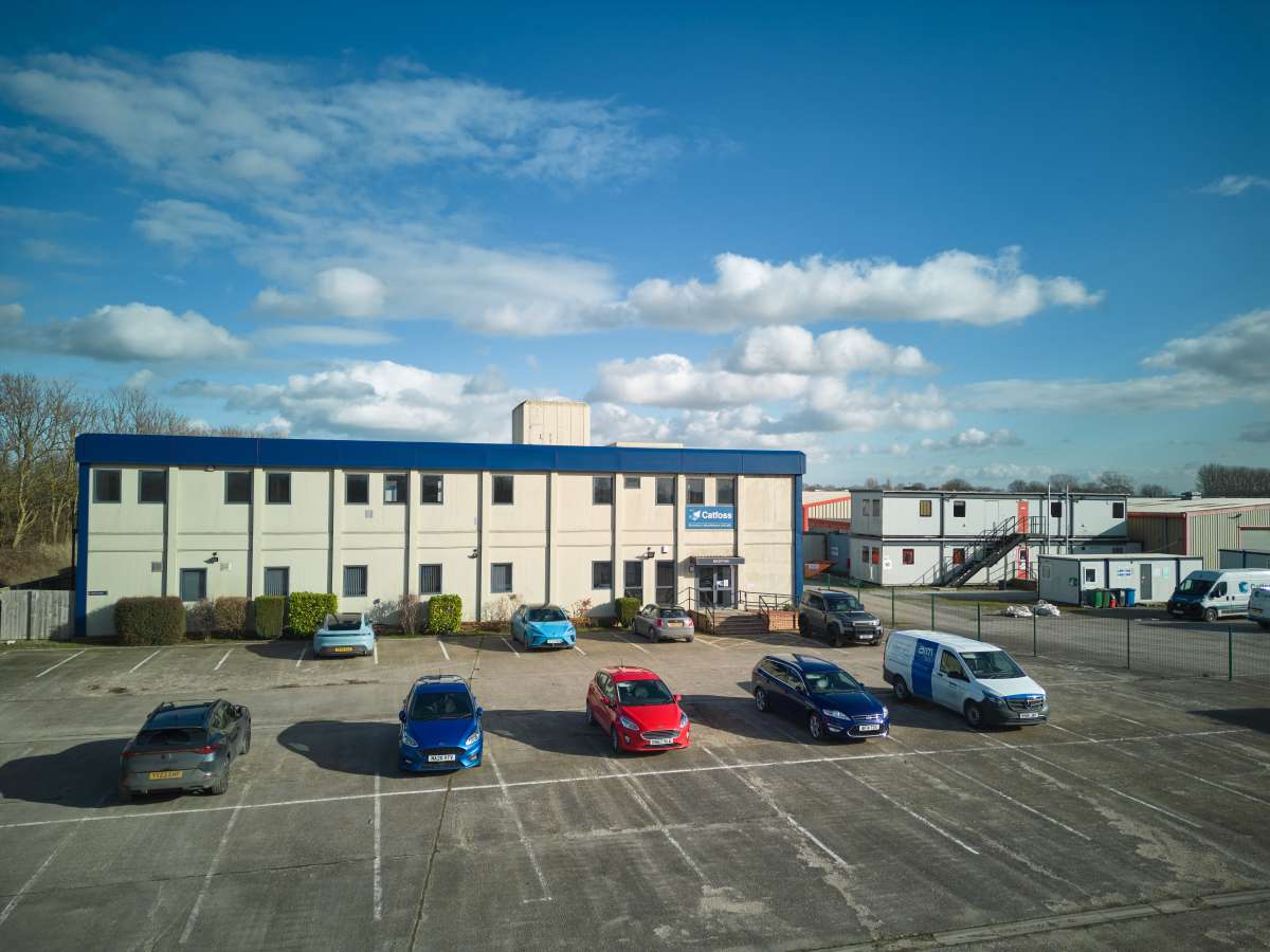 Industrial Unit in Driffield - photo 2