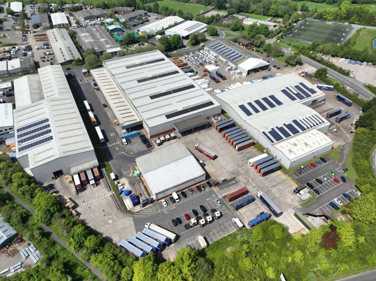 Industrial Unit in Andover - photo 2