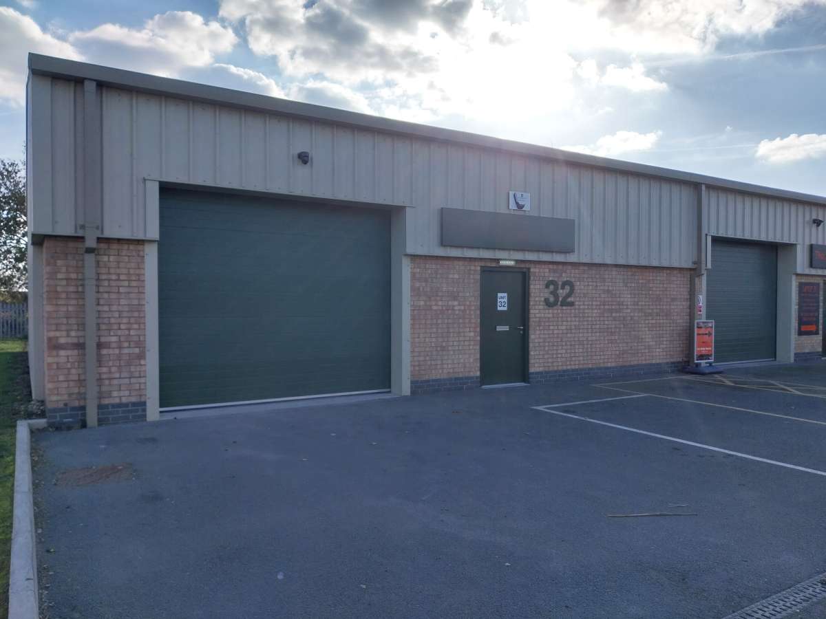 Industrial Unit in Saxilby - photo 2