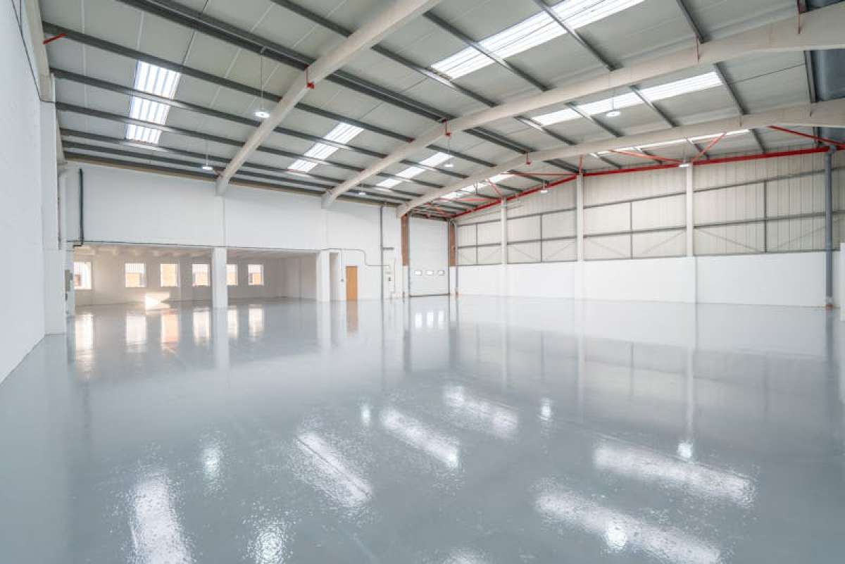 Industrial Unit in Shoreham-By-Sea - photo 3