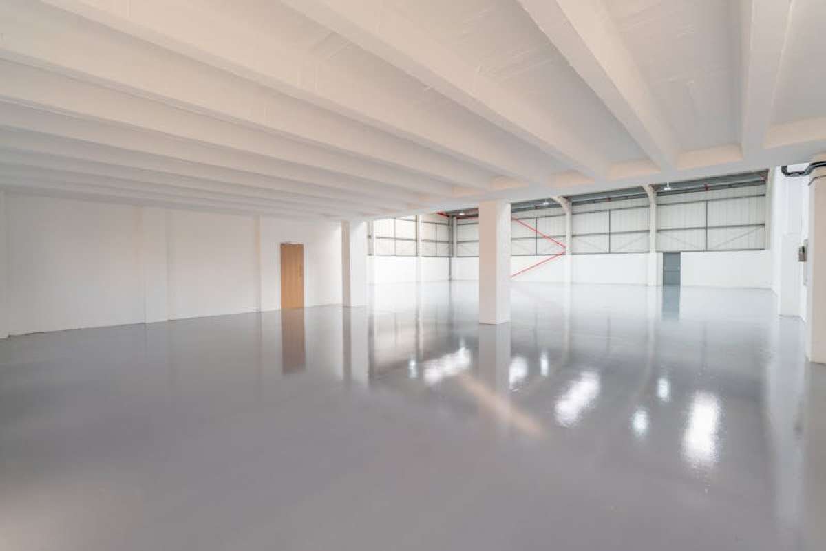 Industrial Unit in Shoreham-By-Sea - photo 4