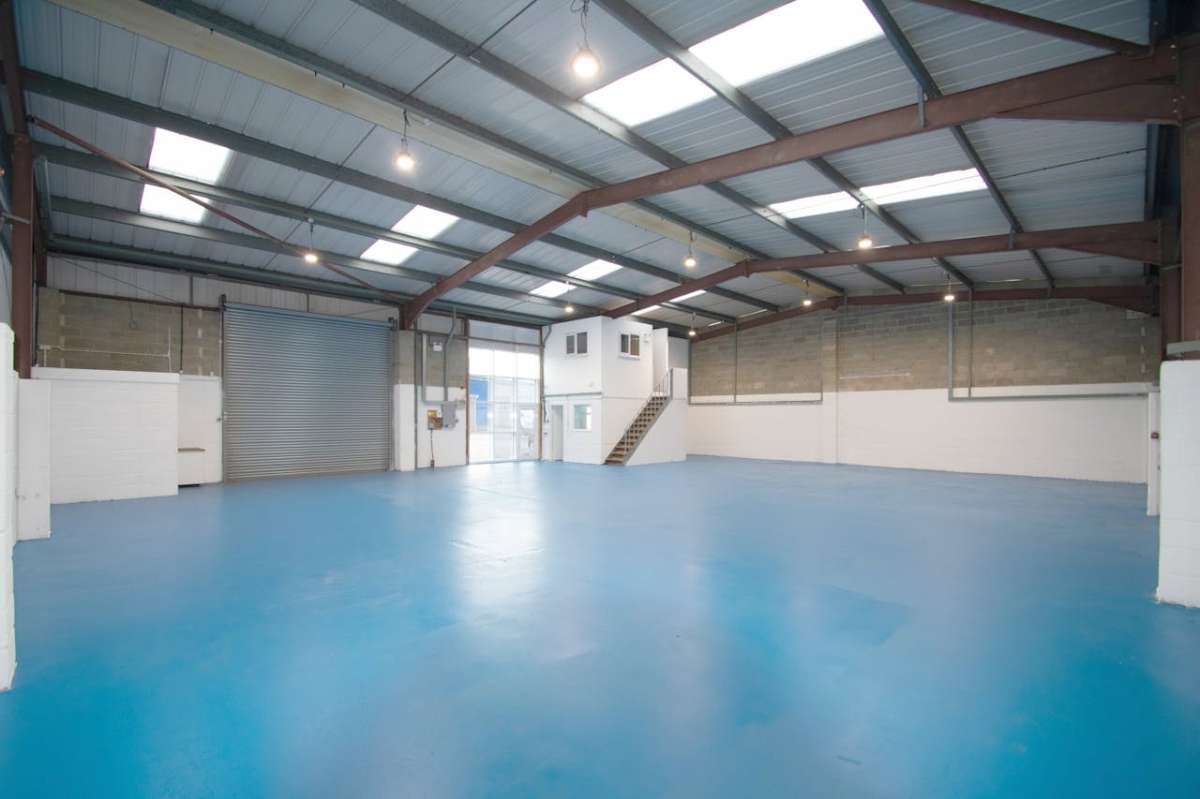 Industrial Unit in Poole - photo 2