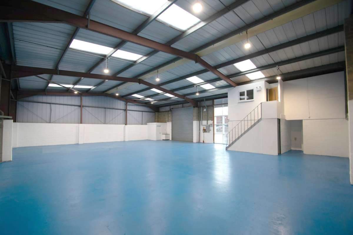 Industrial Unit in Poole - photo 3