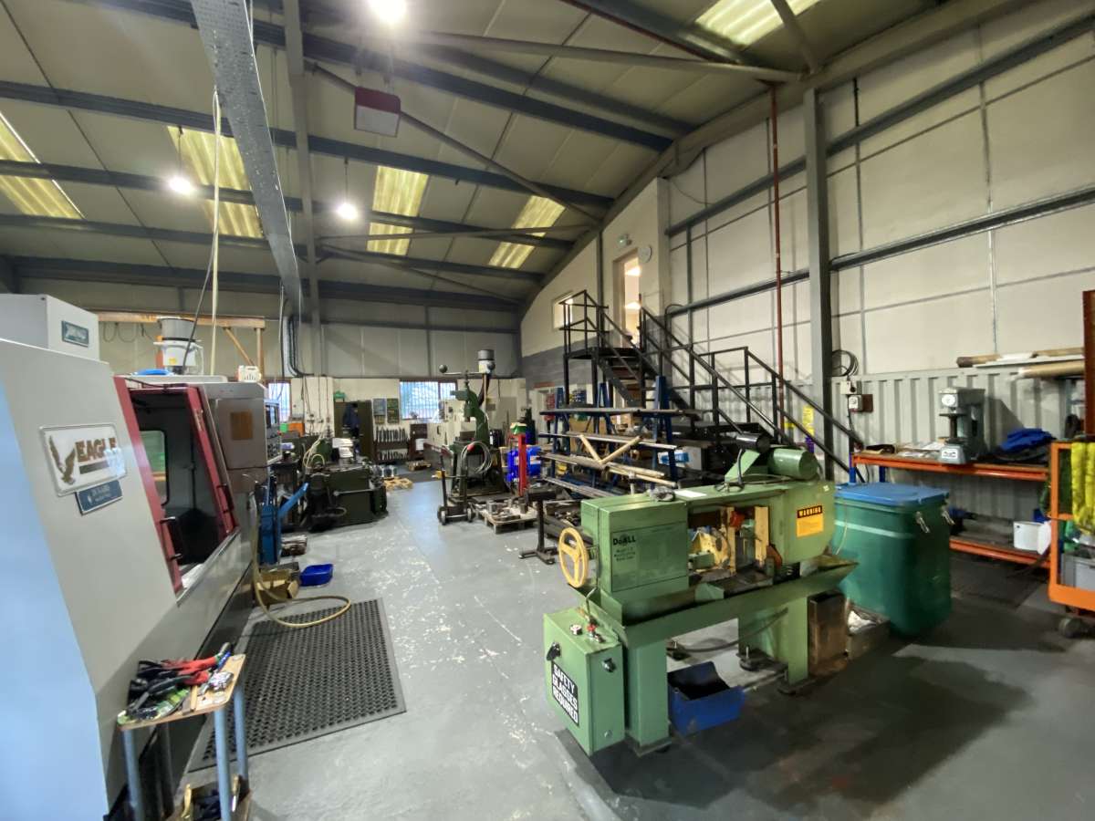 Industrial Unit in Oldbury - photo 3