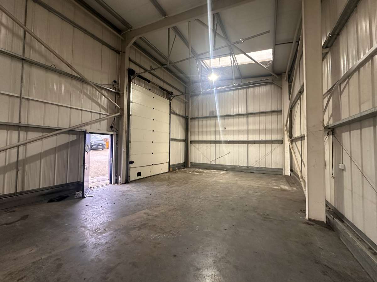 Industrial Unit in Ashford - photo 3