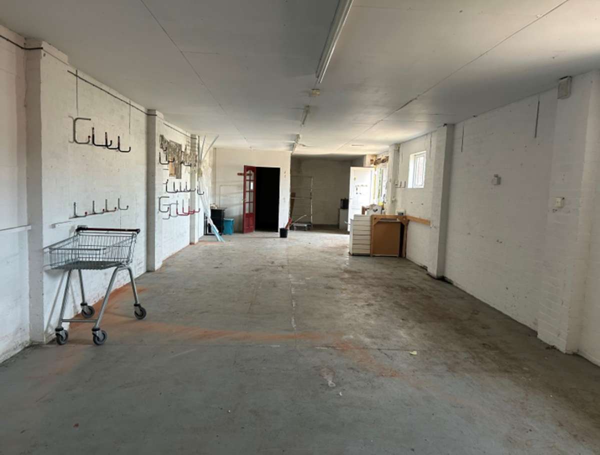 Industrial Unit in Heavitree - photo 3