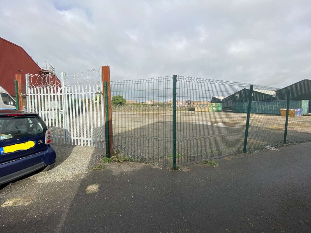 Industrial Unit in Lancing - photo 3