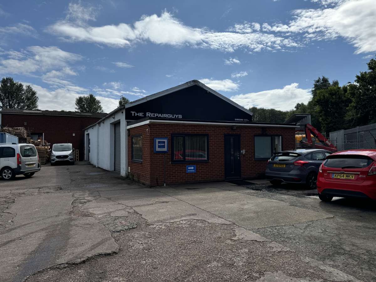 Industrial Unit in Exeter - photo 2