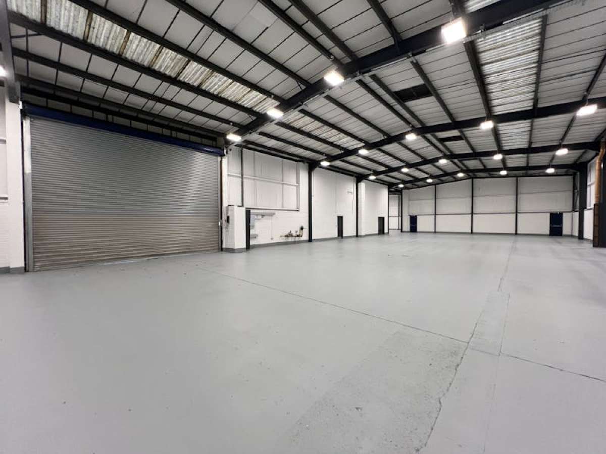Industrial Unit in Eastleigh - photo 3