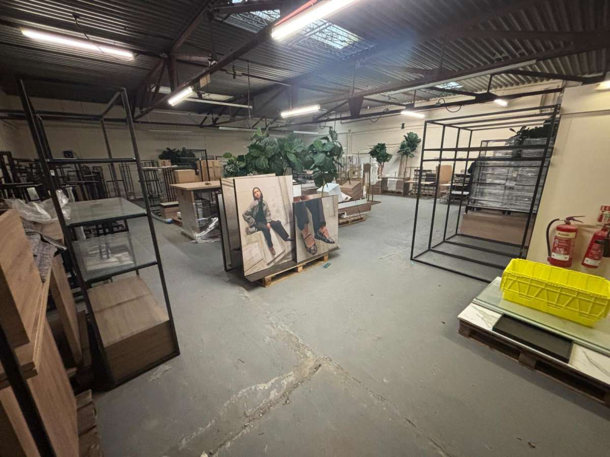 Industrial Unit in Leicester - photo 2