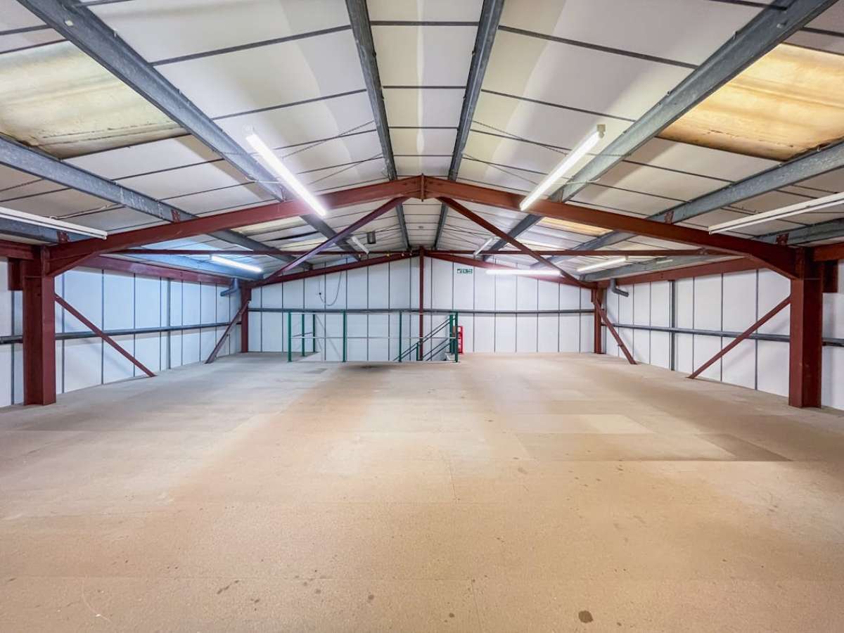 Industrial Unit in Verwood - photo 4