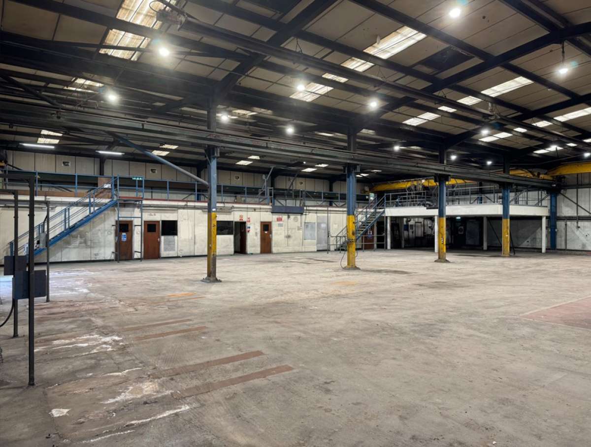 Industrial Unit in Hungerford - photo 2