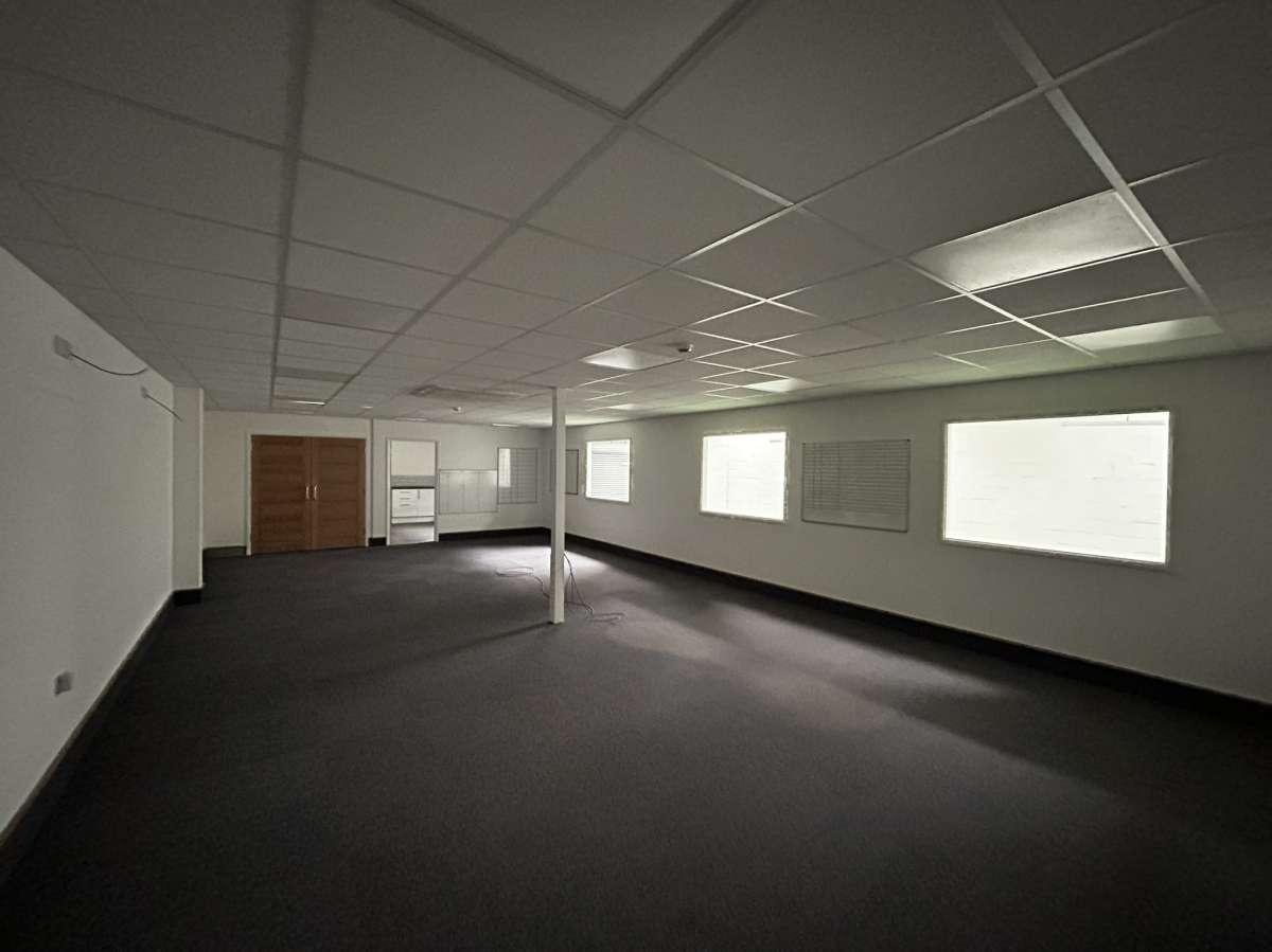 Industrial Unit in Exeter - photo 3