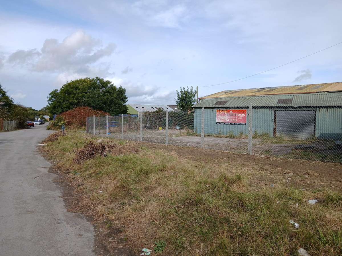 Industrial Unit in Llandow - photo 3