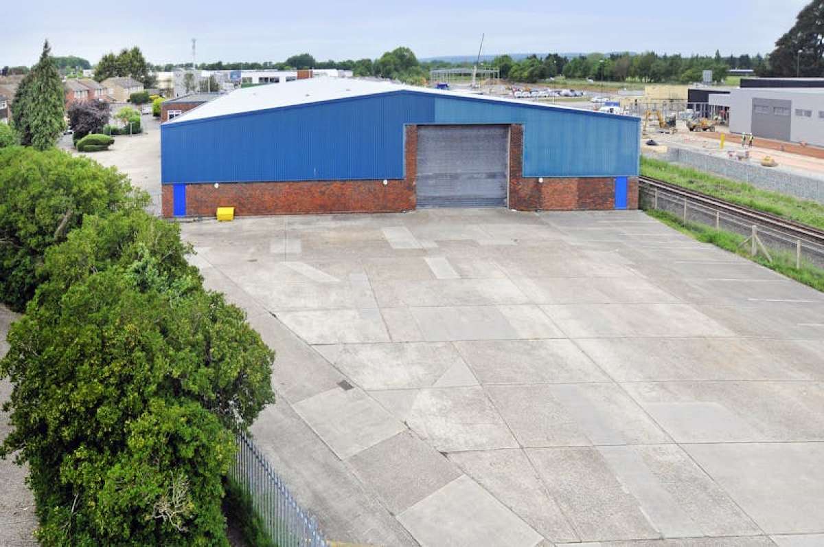 Industrial Unit in Rustington - photo 3