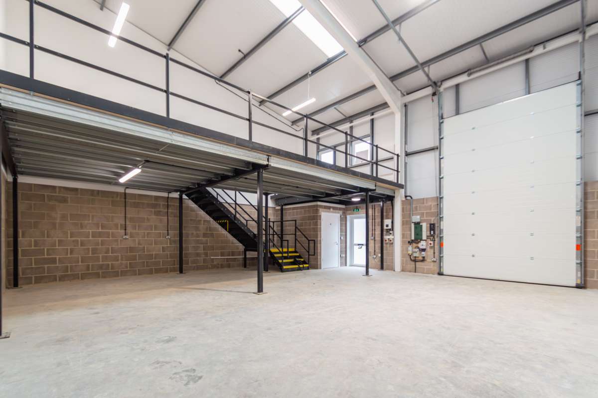 Industrial Unit in Bournemouth - photo 3