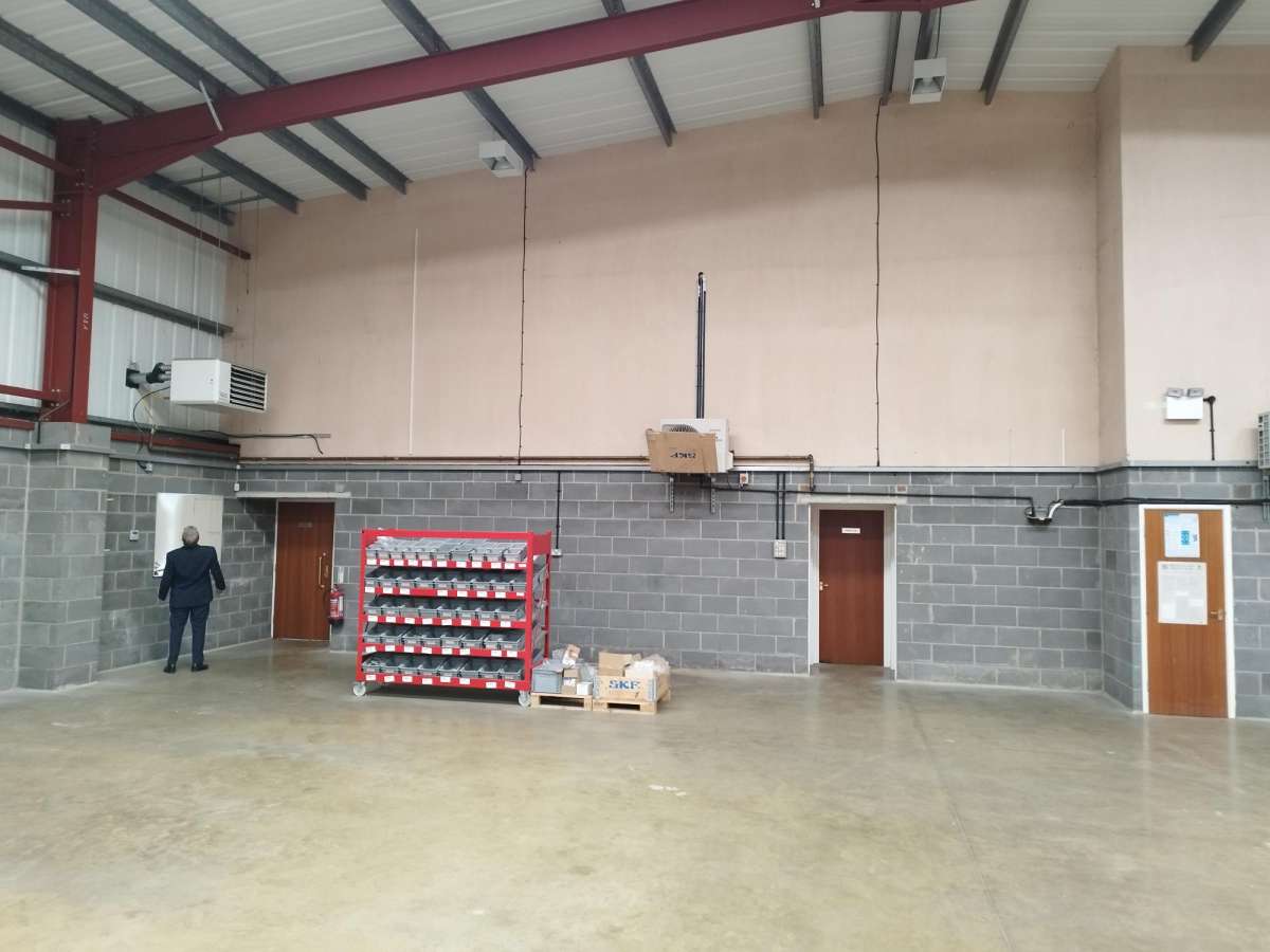 Industrial Unit in Kettering - photo 2