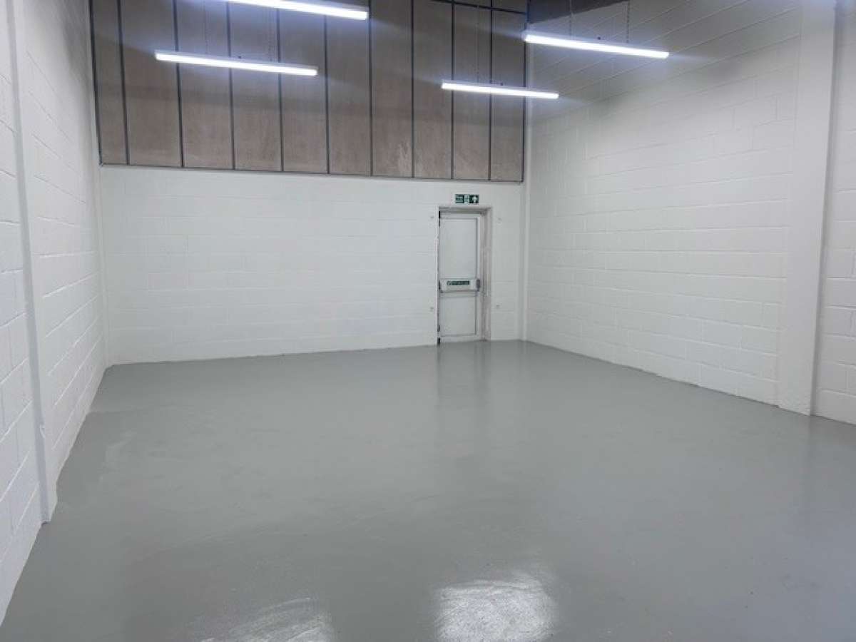 Industrial Unit in Letchworth - photo 3