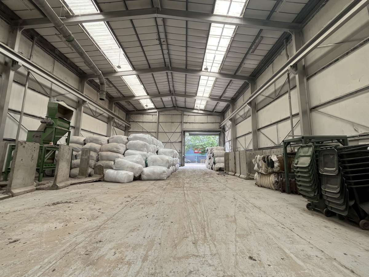 Industrial Unit in Erith - photo 4