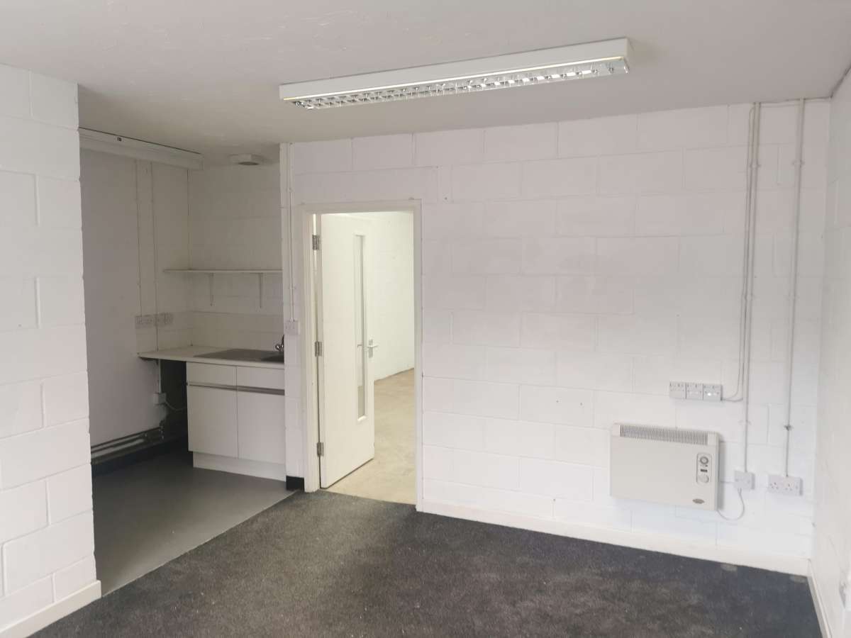 Industrial Unit in Lowestoft - photo 4