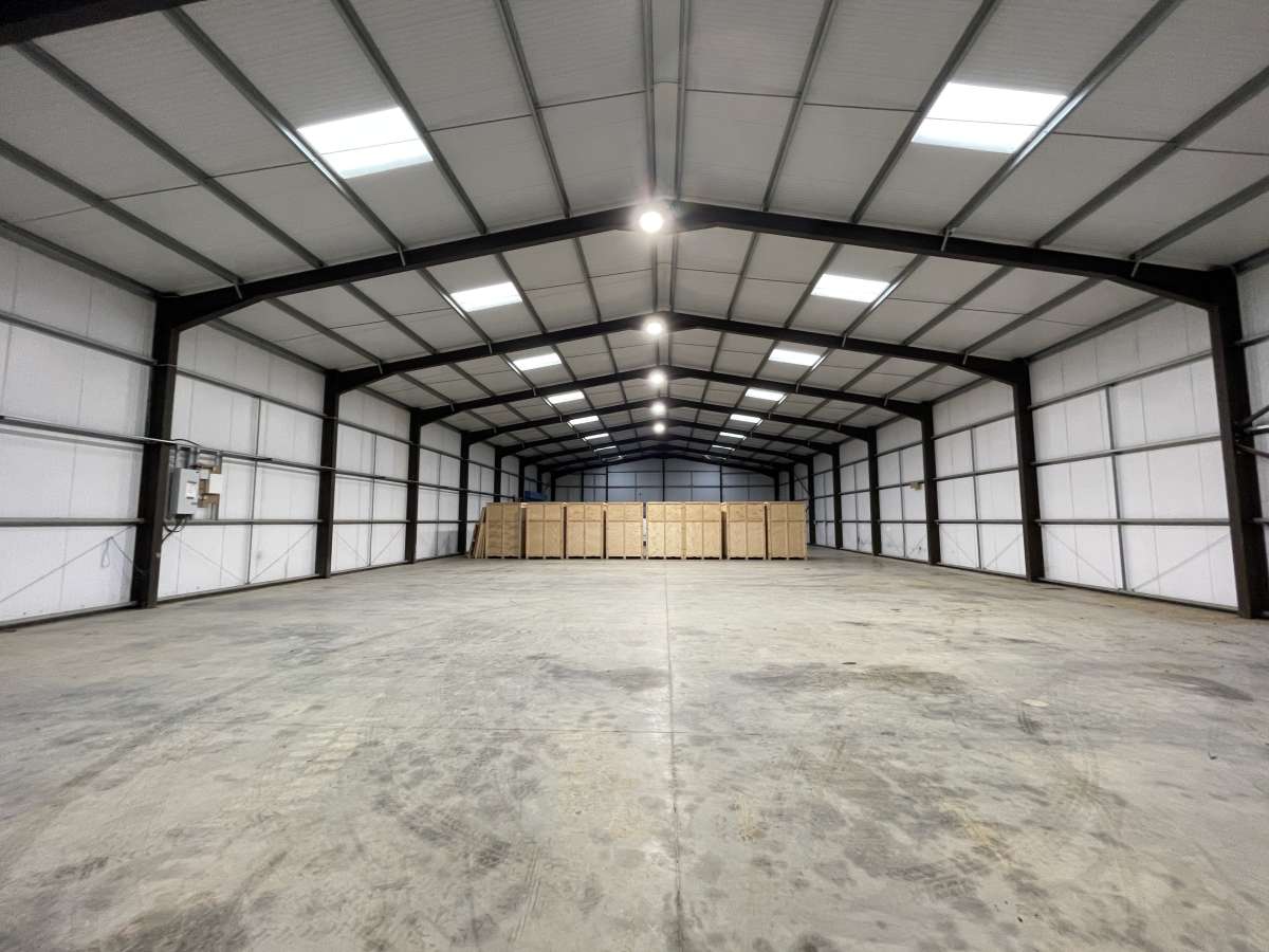 Industrial Unit in Kennett - photo 4