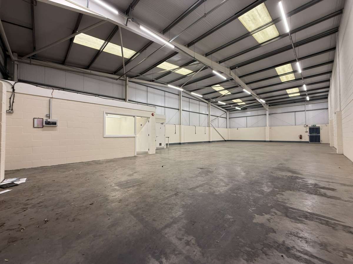 Industrial Unit in Hinckley - photo 2