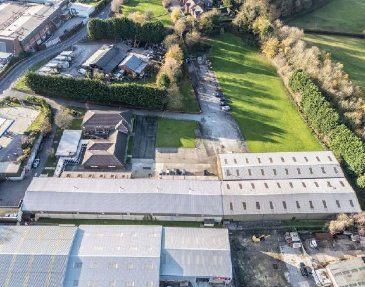 Industrial Unit in Garforth - photo 4