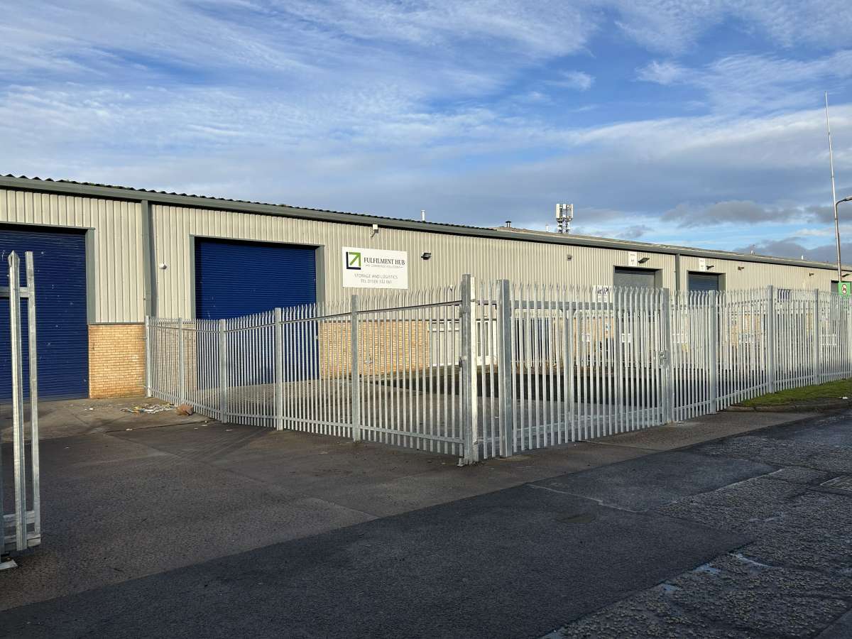 Industrial Unit in Houstoun Industrial Estate - photo 2
