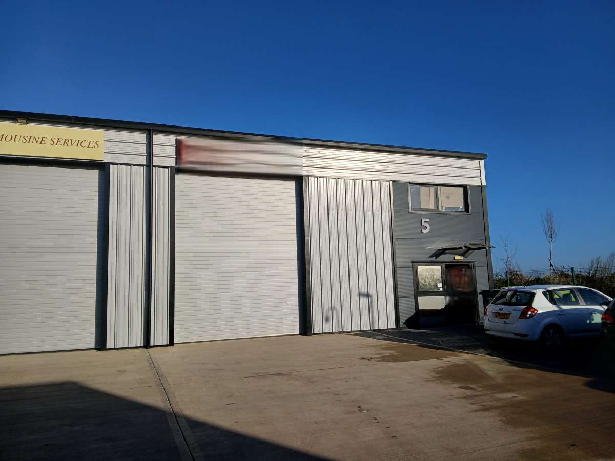 Industrial Unit in Yaxley - photo 2
