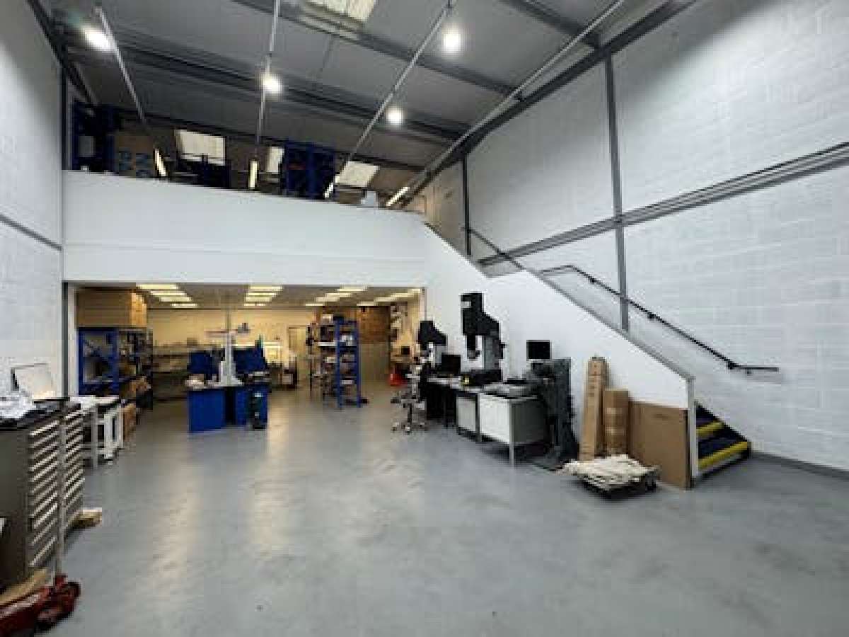 Industrial Unit in Chichester - photo 2