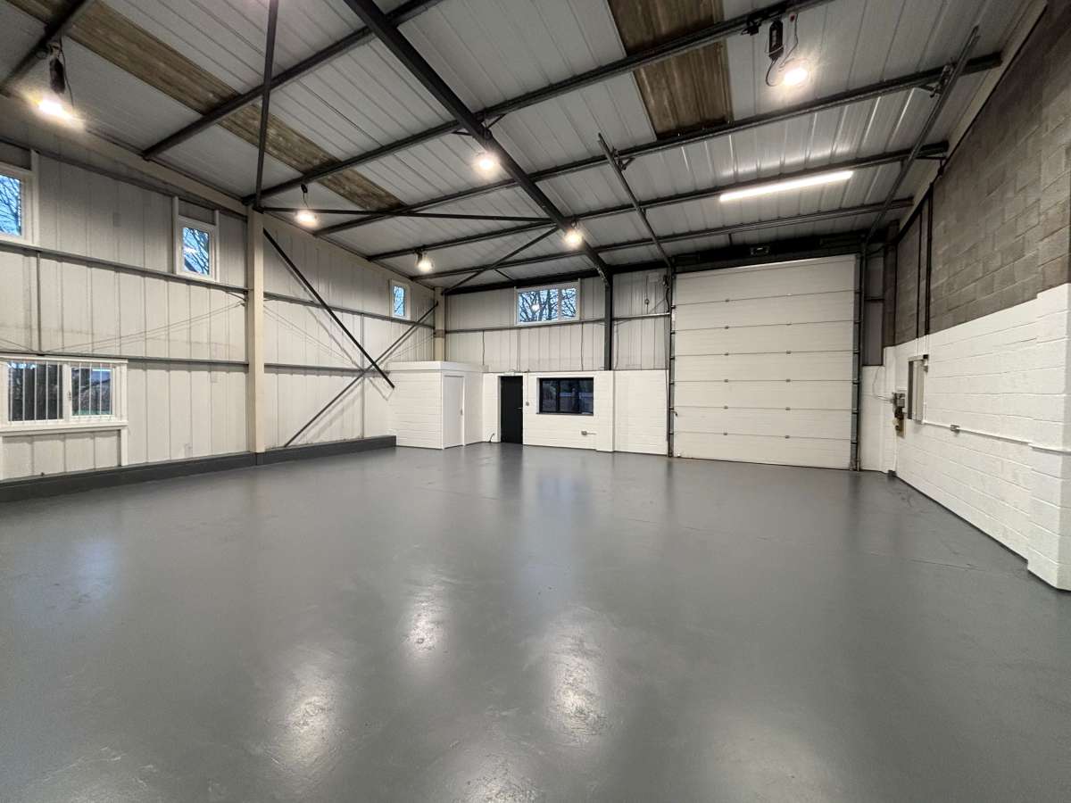 Industrial Unit in Oakham - photo 2