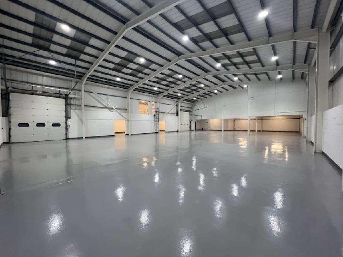 Industrial Unit in Portsmouth - photo 2