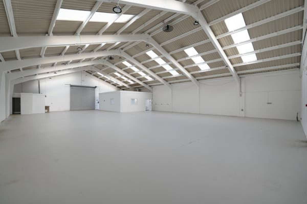 Industrial Unit in Birmingham - photo 3