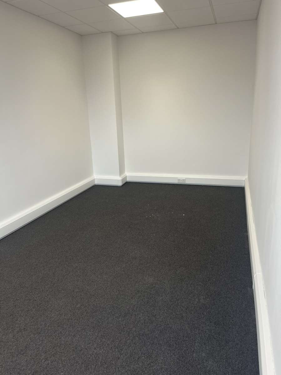 Industrial Unit in Portchester - photo 4