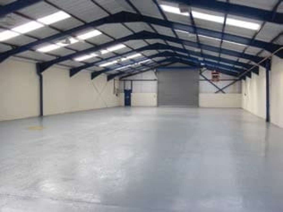Industrial Unit in Kingswinford - photo 2