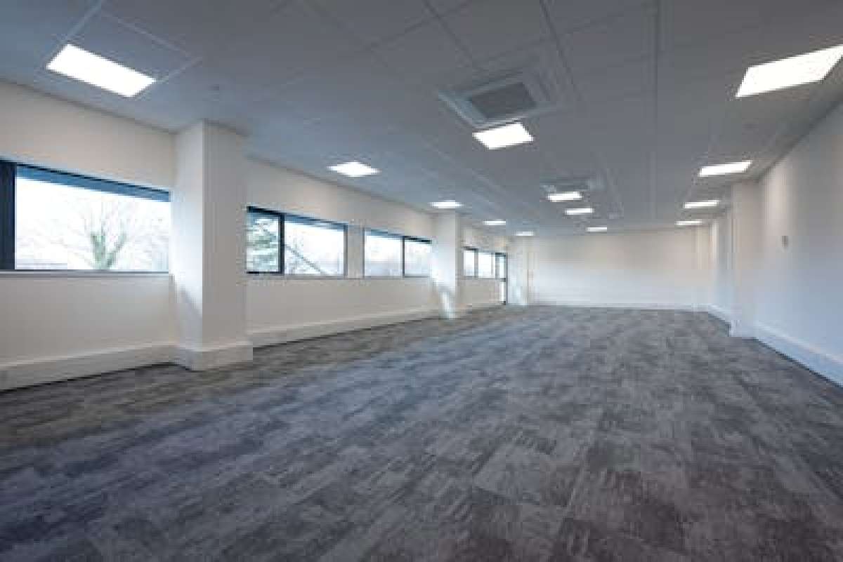 Industrial Unit in Portsmouth - photo 3