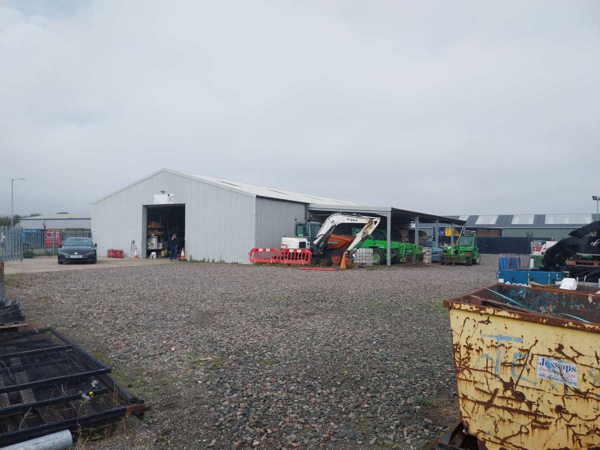 Industrial Unit in Louth - photo 2